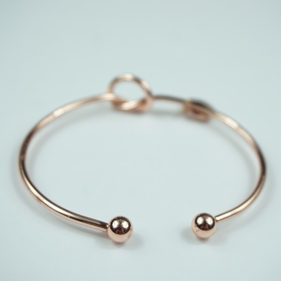 Tie The Knot Rose Gold M Bracelet - Picture 3 of 3